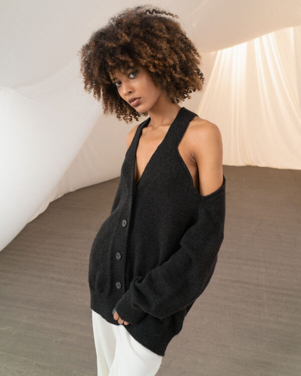 Off shoulder cardigan – TM7015 Black