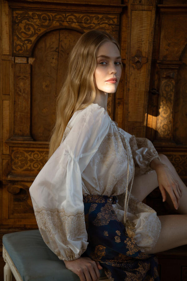 Delaware Embroidered Top by Nidodileda